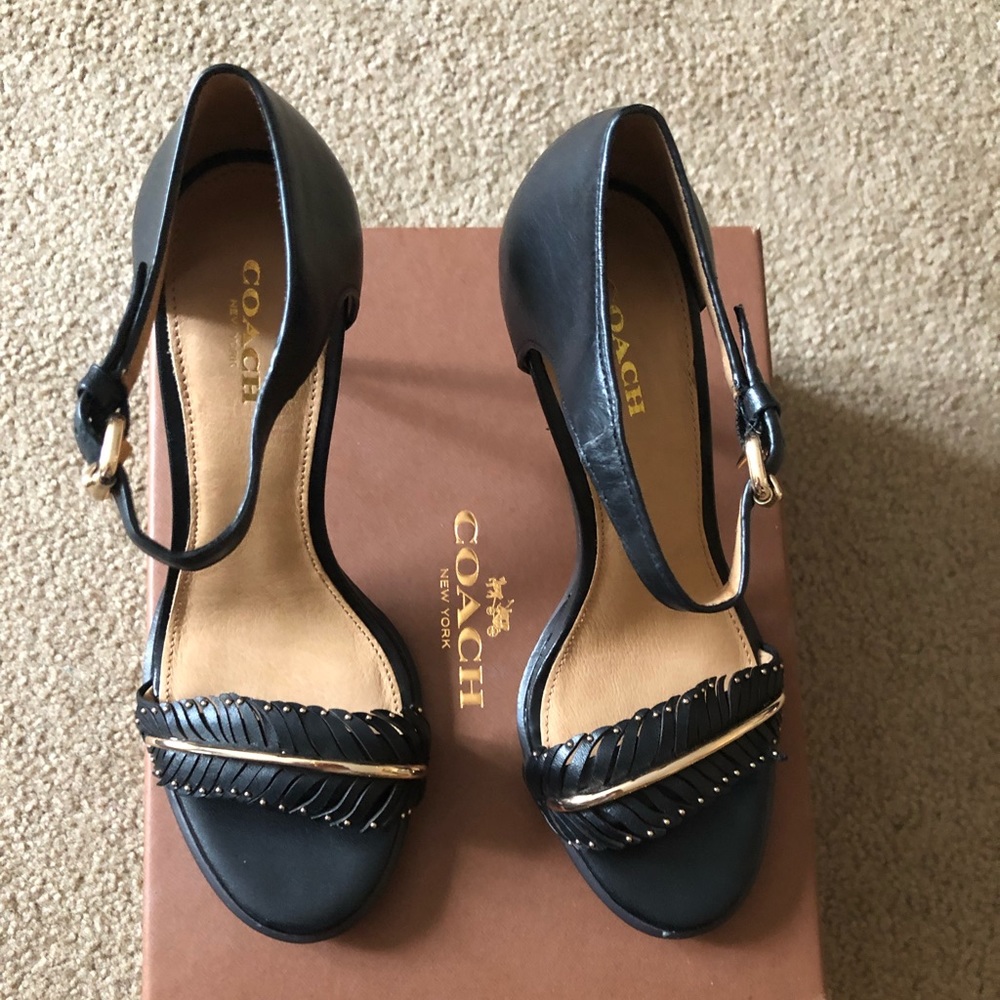 Brand New Coach Isabella heels!
